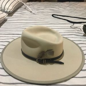 Will leather goods brim hat